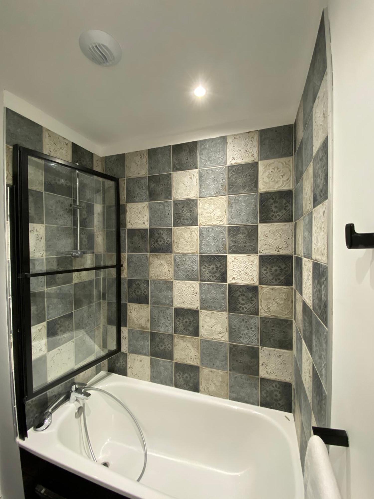 La Propriete De Bacchus Apartment Saumur Room photo